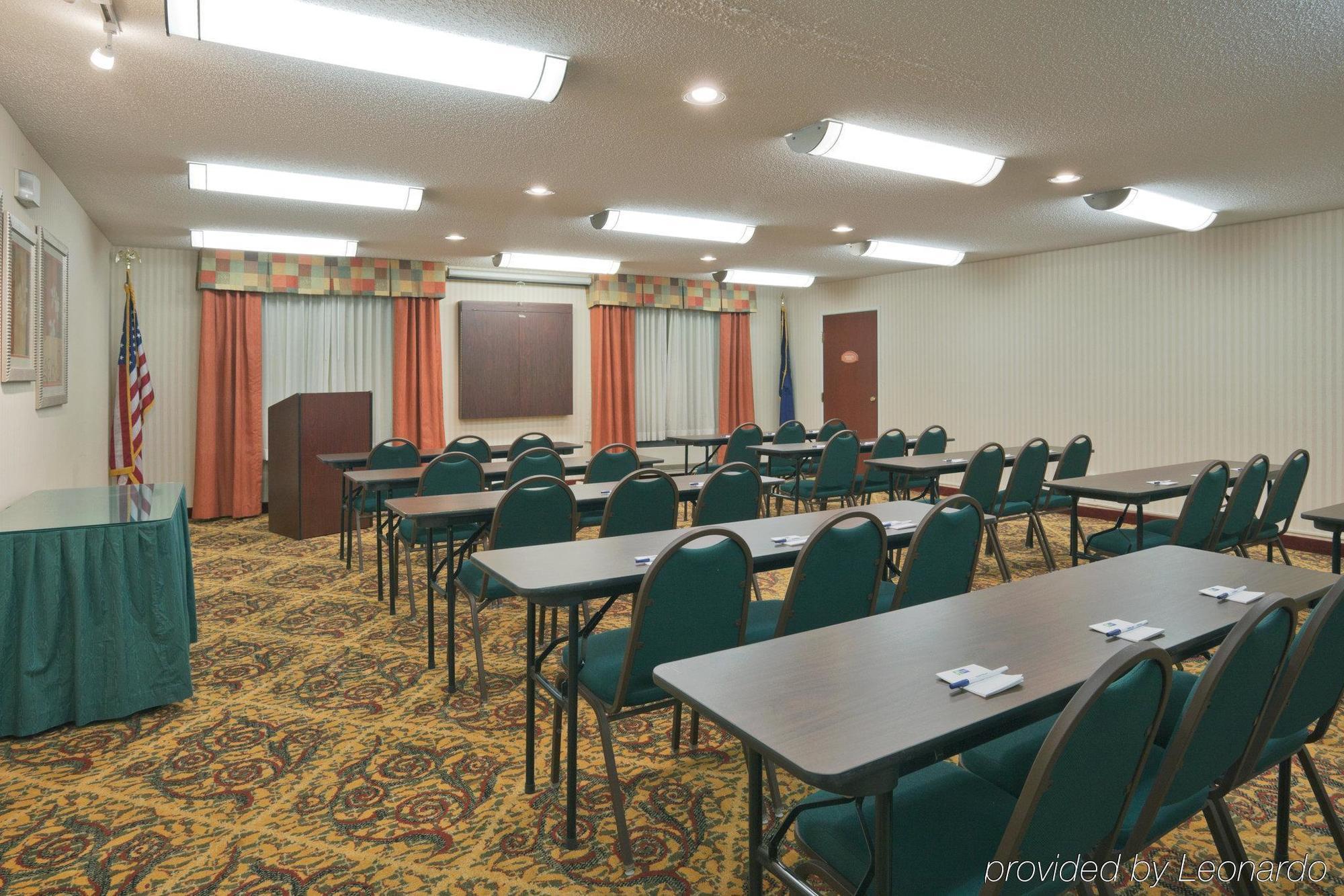 Holiday Inn Express - Rensselaer, An Ihg Hotel Facilities photo