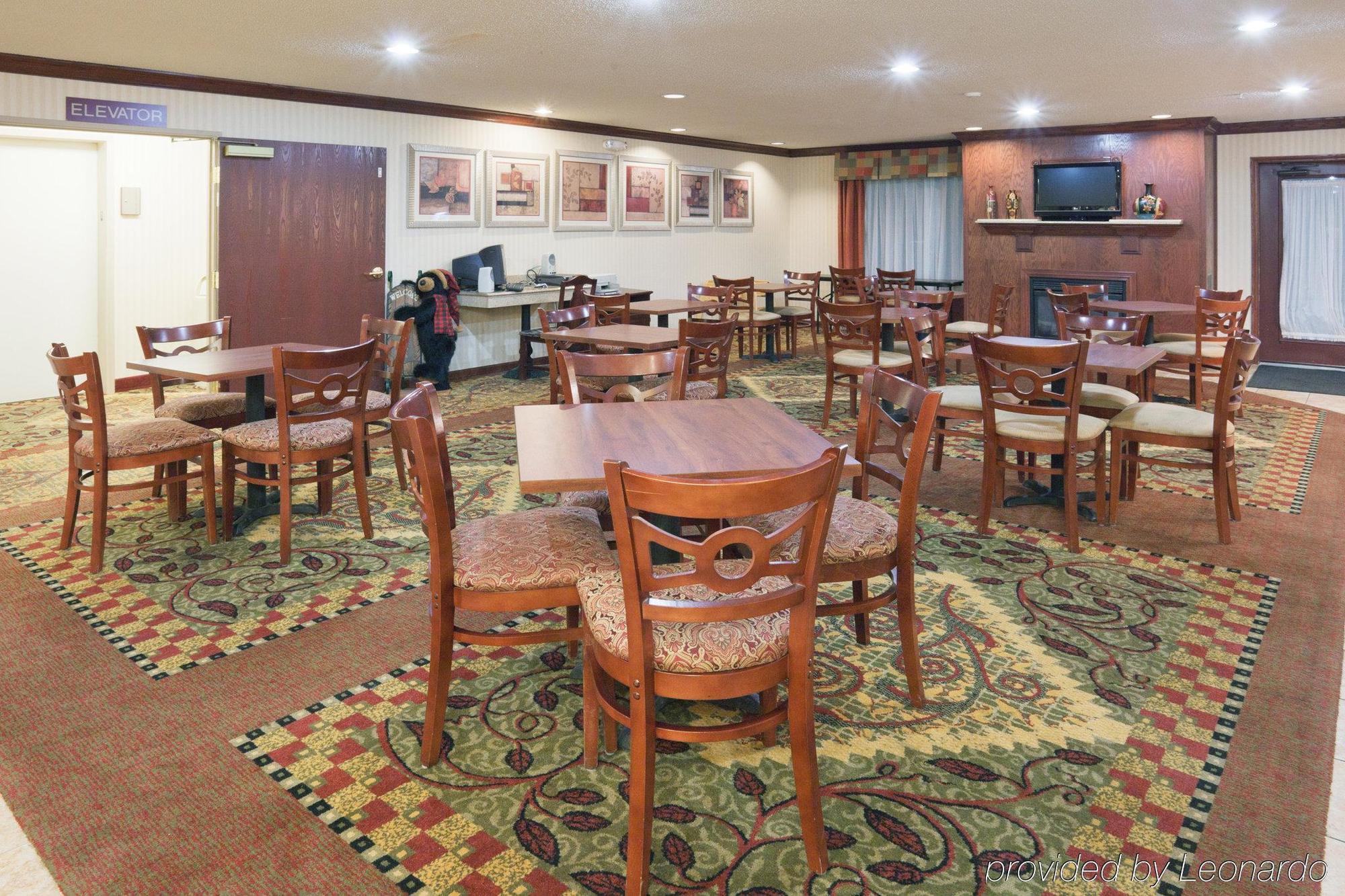 Holiday Inn Express - Rensselaer, An Ihg Hotel Restaurant photo