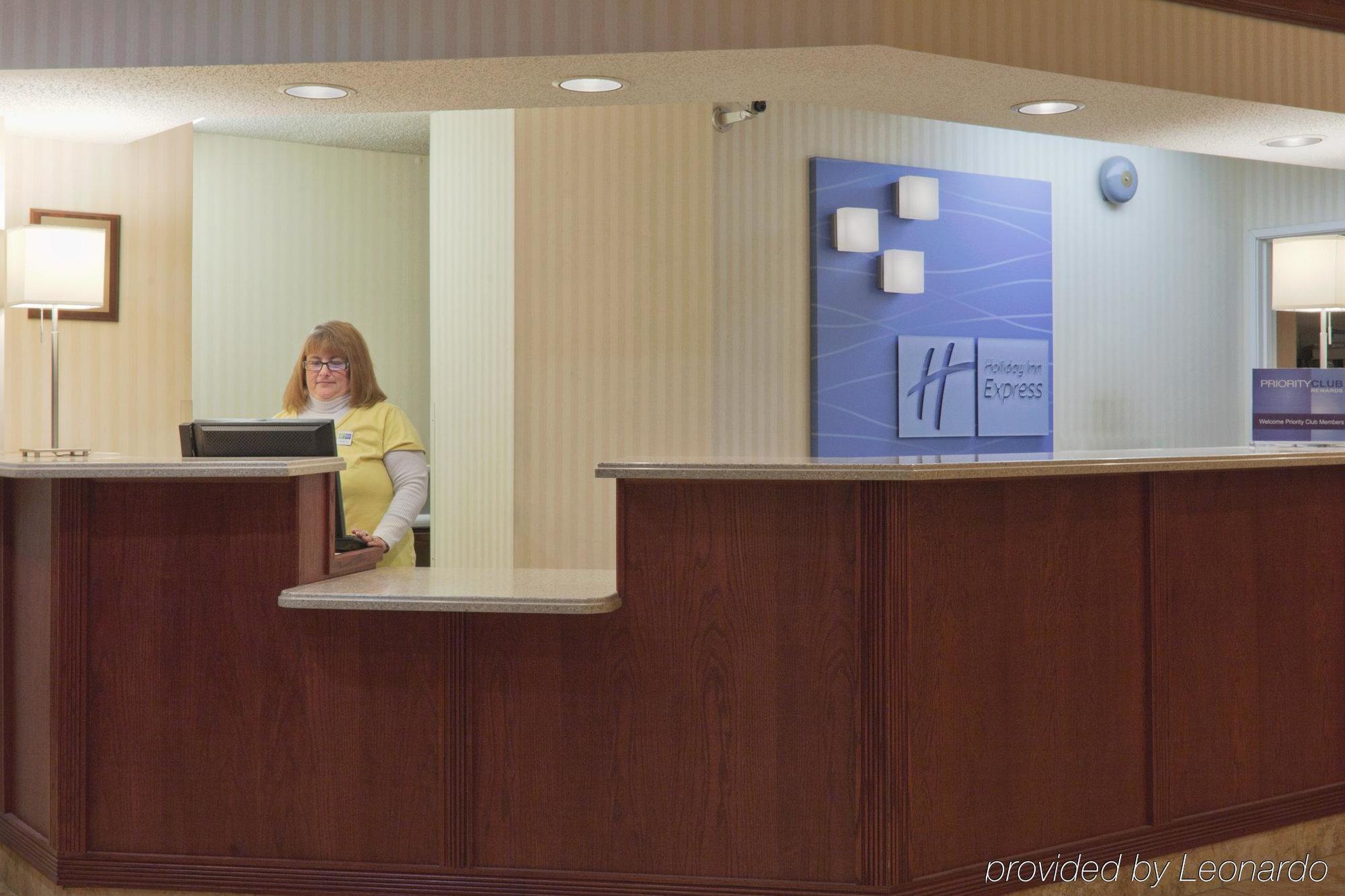 Holiday Inn Express - Rensselaer, An Ihg Hotel Interior photo